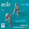 RESKIT RSF72-0021 Purple jersey refueling team (modern) (scene 2) (2 pcs) (3D Printed) (1/72)